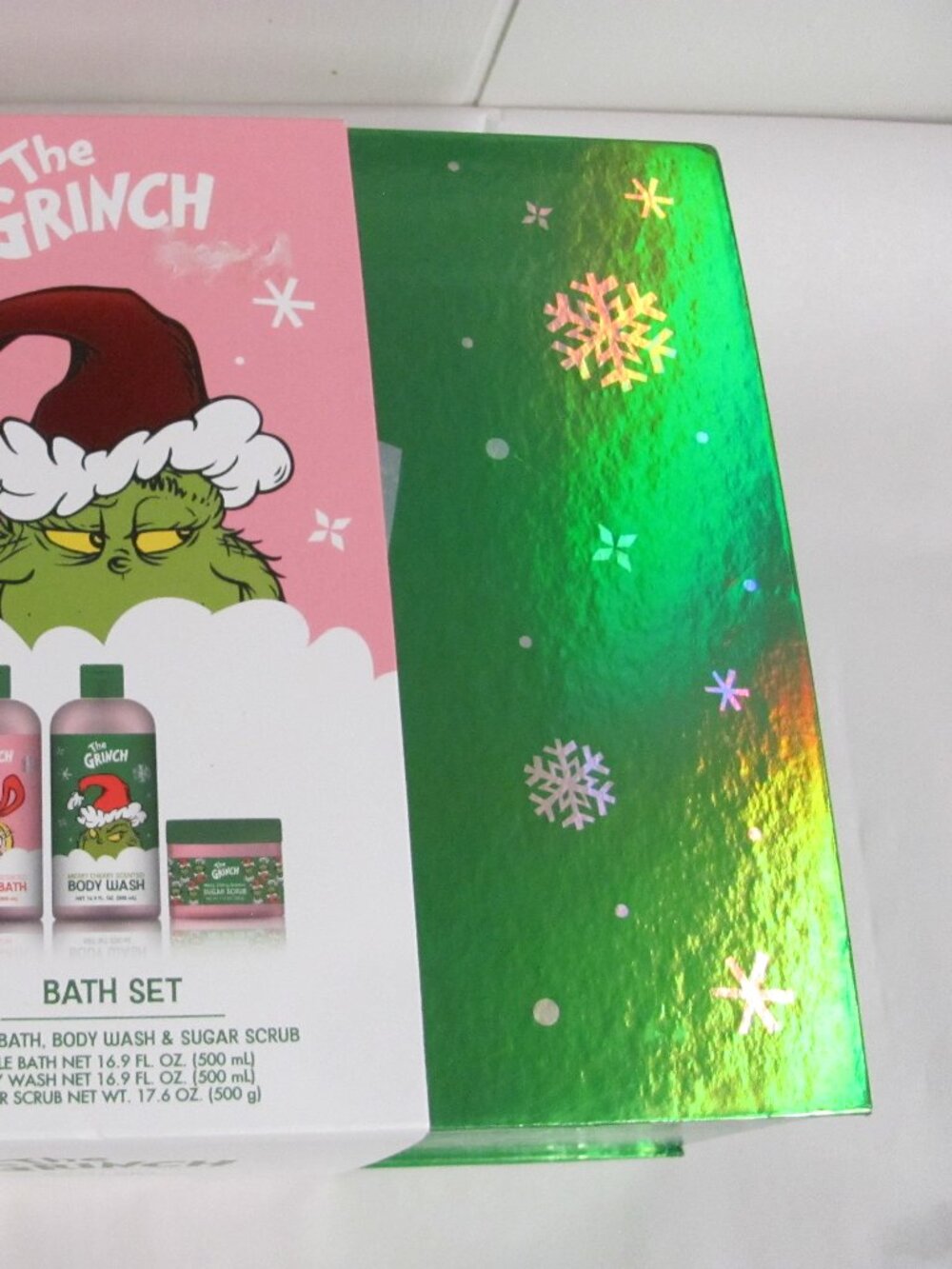 GRINCH 3 PIECE BATH SET NEW IN PACKAGE - Picture 3 of 7